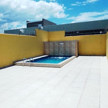 Casa Na Praia Com Piscina Em Итаньяэн Экстерьер фото